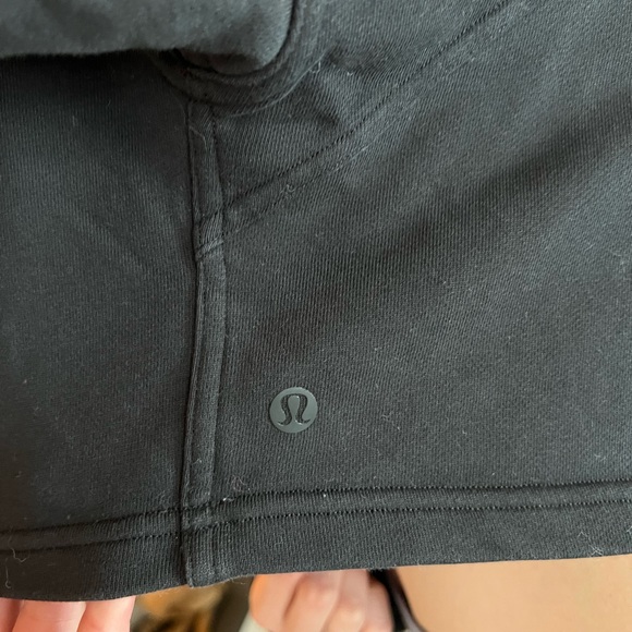 Black Lululemon cropped hoodie - Picture 3 of 3